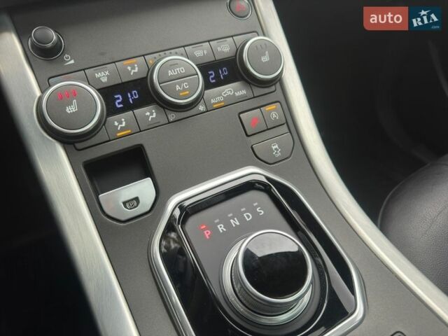 Сірий Ленд Ровер Рендж Ровер Евок, об'ємом двигуна 2.18 л та пробігом 104 тис. км за 19500 $, фото 17 на Automoto.ua