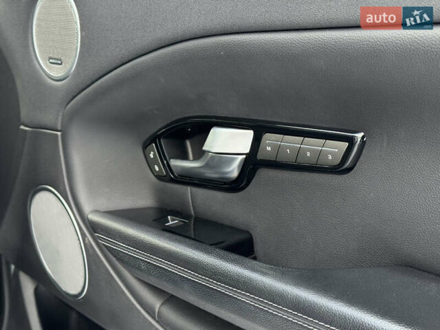 Сірий Ленд Ровер Рендж Ровер Евок, об'ємом двигуна 2 л та пробігом 89 тис. км за 18500 $, фото 62 на Automoto.ua