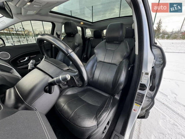 Сірий Ленд Ровер Рендж Ровер Евок, об'ємом двигуна 2 л та пробігом 89 тис. км за 18500 $, фото 40 на Automoto.ua