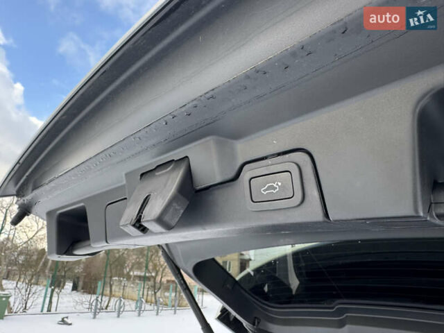 Серый Ленд Ровер Рендж Ровер Эвок, объемом двигателя 2 л и пробегом 88 тыс. км за 16500 $, фото 46 на Automoto.ua