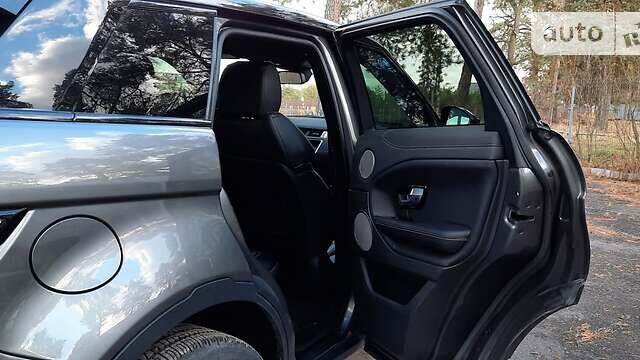 Серый Ленд Ровер Рендж Ровер Эвок, объемом двигателя 2 л и пробегом 126 тыс. км за 24850 $, фото 26 на Automoto.ua