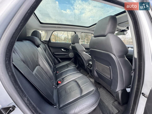 Сірий Ленд Ровер Рендж Ровер Евок, об'ємом двигуна 2 л та пробігом 89 тис. км за 18500 $, фото 50 на Automoto.ua