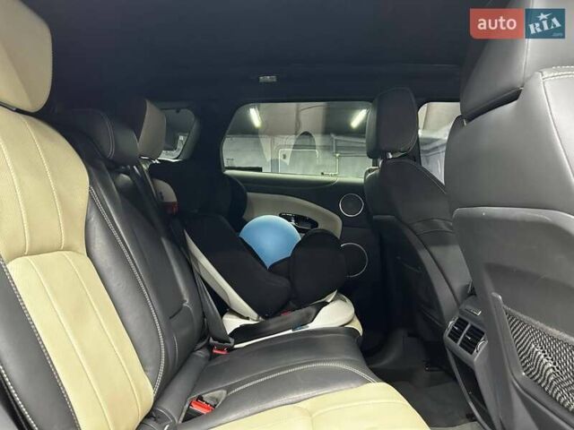 Серый Ленд Ровер Рендж Ровер Эвок, объемом двигателя 2 л и пробегом 158 тыс. км за 18800 $, фото 6 на Automoto.ua