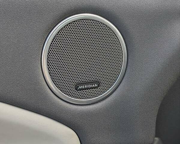 Сірий Ленд Ровер Рендж Ровер Евок, об'ємом двигуна 2 л та пробігом 136 тис. км за 21500 $, фото 30 на Automoto.ua