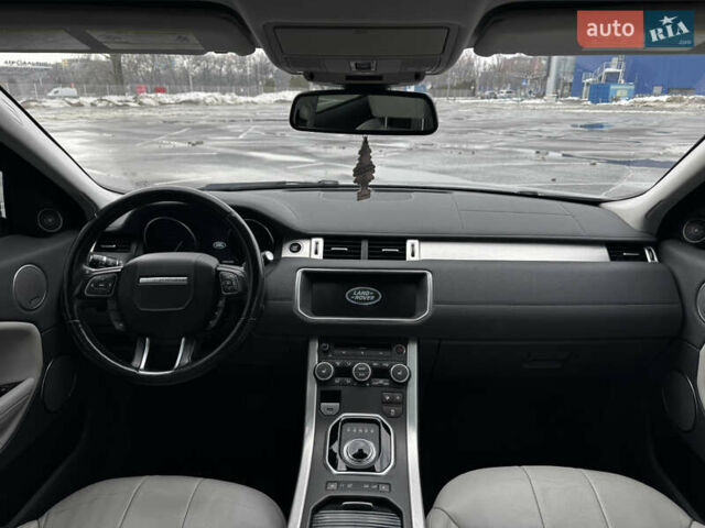 Сірий Ленд Ровер Рендж Ровер Евок, об'ємом двигуна 2 л та пробігом 171 тис. км за 16000 $, фото 15 на Automoto.ua