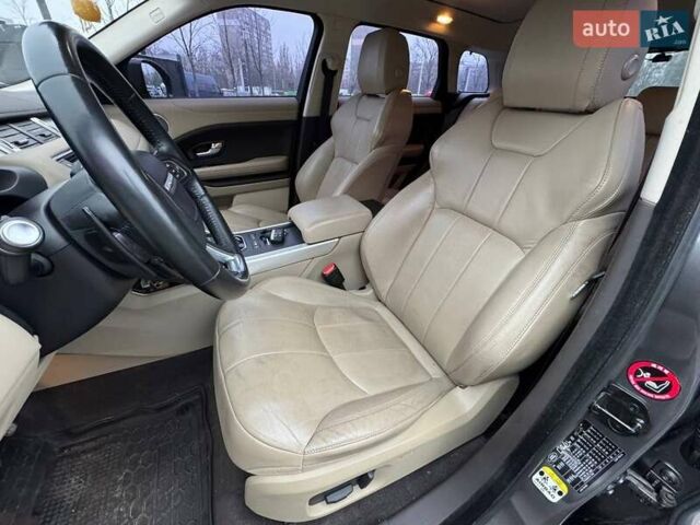 Сірий Ленд Ровер Рендж Ровер Евок, об'ємом двигуна 2 л та пробігом 142 тис. км за 18990 $, фото 7 на Automoto.ua