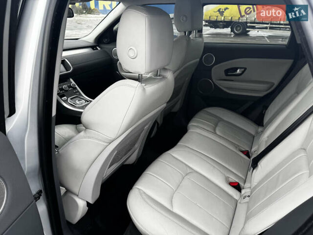 Сірий Ленд Ровер Рендж Ровер Евок, об'ємом двигуна 2 л та пробігом 171 тис. км за 16000 $, фото 13 на Automoto.ua