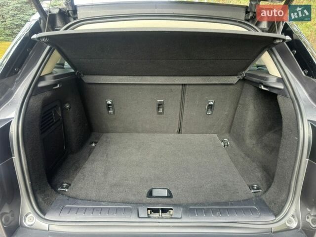 Сірий Ленд Ровер Рендж Ровер Евок, об'ємом двигуна 2.18 л та пробігом 104 тис. км за 19500 $, фото 42 на Automoto.ua