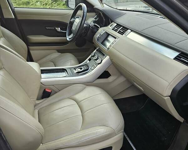 Сірий Ленд Ровер Рендж Ровер Евок, об'ємом двигуна 2 л та пробігом 239 тис. км за 17000 $, фото 8 на Automoto.ua