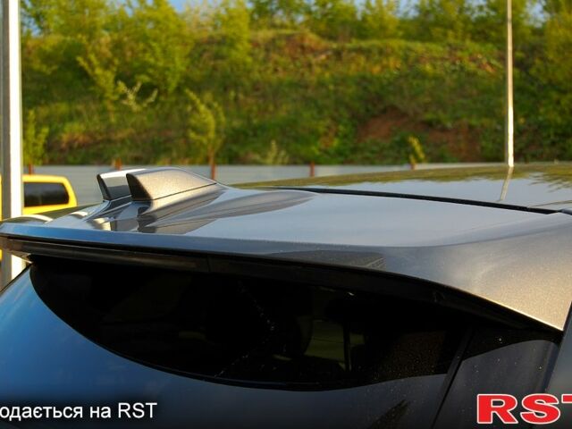 Серый Ленд Ровер Рендж Ровер Эвок, объемом двигателя 2 л и пробегом 156 тыс. км за 20000 $, фото 2 на Automoto.ua