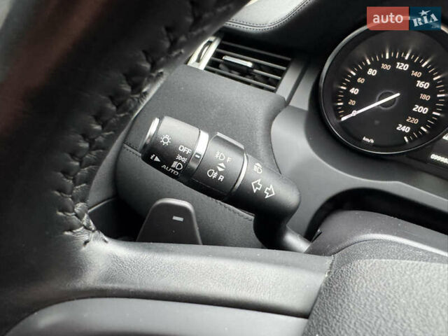 Серый Ленд Ровер Рендж Ровер Эвок, объемом двигателя 2.2 л и пробегом 99 тыс. км за 19999 $, фото 34 на Automoto.ua