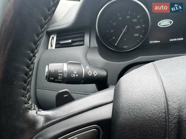 Сірий Ленд Ровер Рендж Ровер Евок, об'ємом двигуна 2 л та пробігом 171 тис. км за 16000 $, фото 20 на Automoto.ua