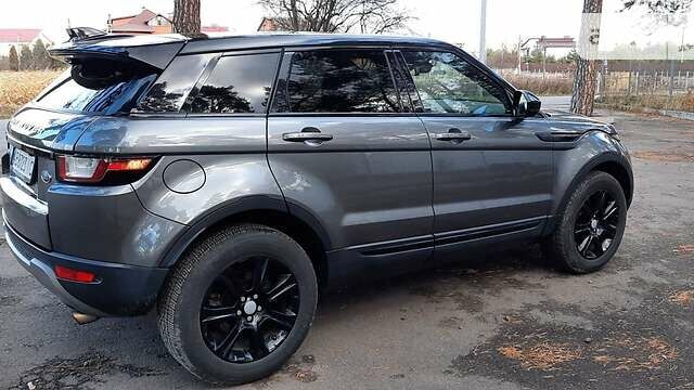 Серый Ленд Ровер Рендж Ровер Эвок, объемом двигателя 2 л и пробегом 126 тыс. км за 24850 $, фото 2 на Automoto.ua