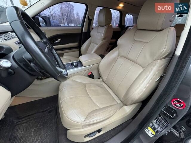 Сірий Ленд Ровер Рендж Ровер Евок, об'ємом двигуна 2 л та пробігом 142 тис. км за 17990 $, фото 7 на Automoto.ua