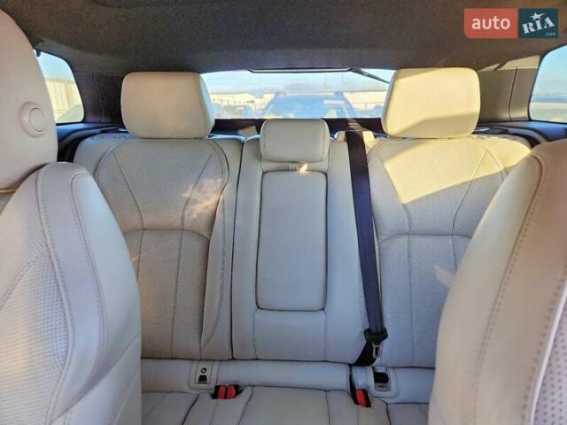 Сірий Ленд Ровер Рендж Ровер Евок, об'ємом двигуна 2 л та пробігом 124 тис. км за 2500 $, фото 9 на Automoto.ua