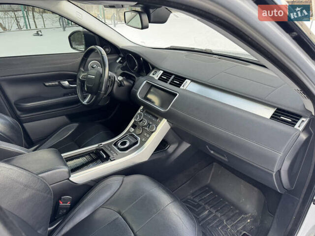 Сірий Ленд Ровер Рендж Ровер Евок, об'ємом двигуна 2 л та пробігом 89 тис. км за 18500 $, фото 54 на Automoto.ua