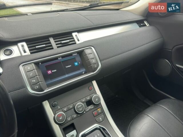 Сірий Ленд Ровер Рендж Ровер Евок, об'ємом двигуна 2.18 л та пробігом 104 тис. км за 19500 $, фото 23 на Automoto.ua