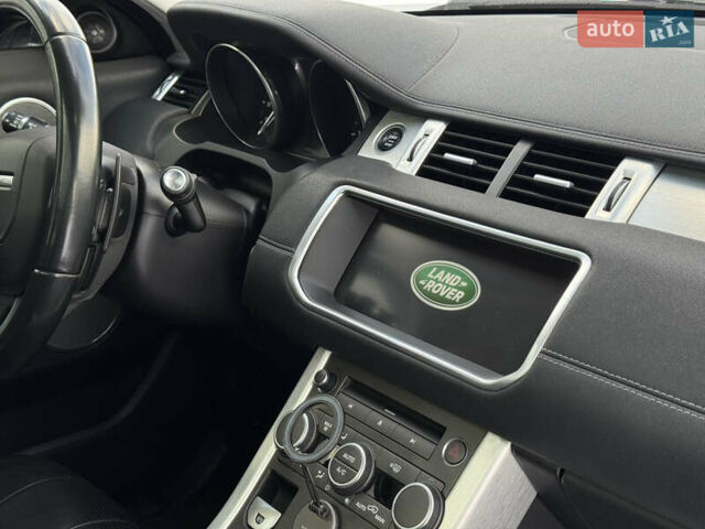 Серый Ленд Ровер Рендж Ровер Эвок, объемом двигателя 2 л и пробегом 88 тыс. км за 16500 $, фото 56 на Automoto.ua