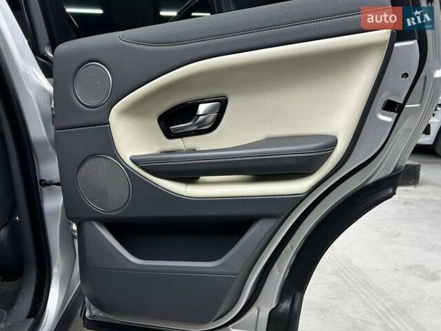 Серый Ленд Ровер Рендж Ровер Эвок, объемом двигателя 2 л и пробегом 158 тыс. км за 18800 $, фото 7 на Automoto.ua