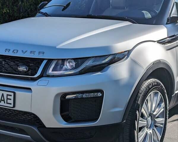 Сірий Ленд Ровер Рендж Ровер Евок, об'ємом двигуна 2 л та пробігом 136 тис. км за 21500 $, фото 4 на Automoto.ua