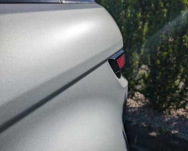 Сірий Ленд Ровер Рендж Ровер Евок, об'ємом двигуна 2 л та пробігом 136 тис. км за 21500 $, фото 12 на Automoto.ua