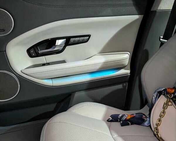 Сірий Ленд Ровер Рендж Ровер Евок, об'ємом двигуна 2 л та пробігом 136 тис. км за 21500 $, фото 34 на Automoto.ua