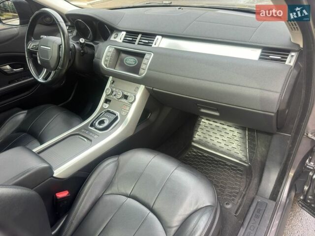 Сірий Ленд Ровер Рендж Ровер Евок, об'ємом двигуна 2.18 л та пробігом 104 тис. км за 19500 $, фото 38 на Automoto.ua