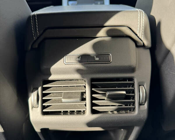 Серый Ленд Ровер Рендж Ровер Эвок, объемом двигателя 2 л и пробегом 178 тыс. км за 19400 $, фото 17 на Automoto.ua