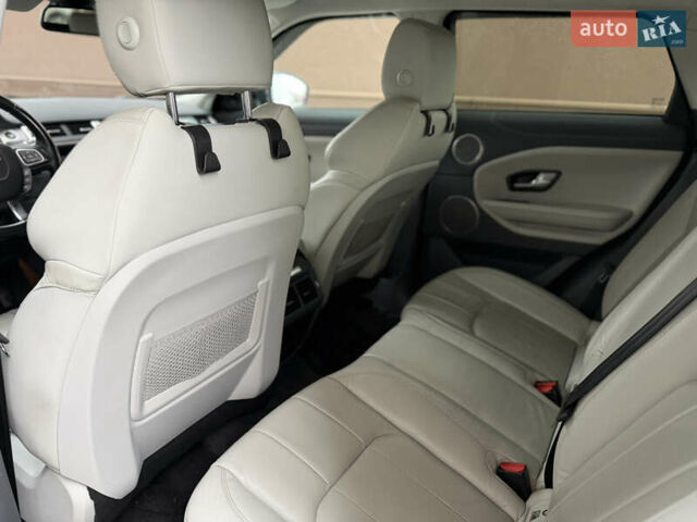 Серый Ленд Ровер Рендж Ровер Эвок, объемом двигателя 2 л и пробегом 125 тыс. км за 16000 $, фото 15 на Automoto.ua