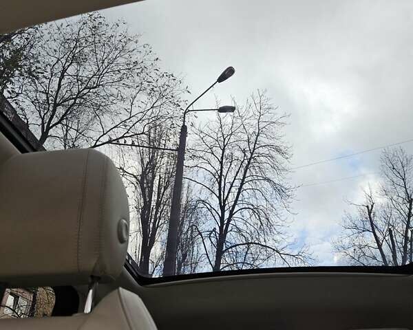 Сірий Ленд Ровер Рендж Ровер Евок, об'ємом двигуна 2 л та пробігом 239 тис. км за 17000 $, фото 15 на Automoto.ua