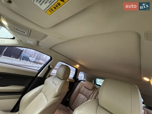 Сірий Ленд Ровер Рендж Ровер Евок, об'ємом двигуна 2 л та пробігом 142 тис. км за 17990 $, фото 20 на Automoto.ua