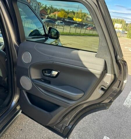 Серый Ленд Ровер Рендж Ровер Эвок, объемом двигателя 2 л и пробегом 179 тыс. км за 18750 $, фото 17 на Automoto.ua