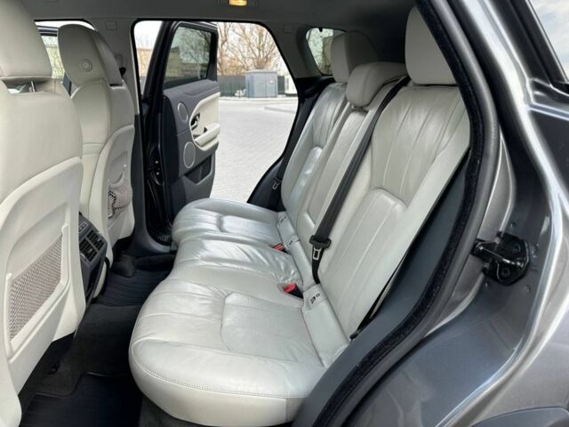 Сірий Ленд Ровер Рендж Ровер Евок, об'ємом двигуна 2 л та пробігом 90 тис. км за 21500 $, фото 18 на Automoto.ua