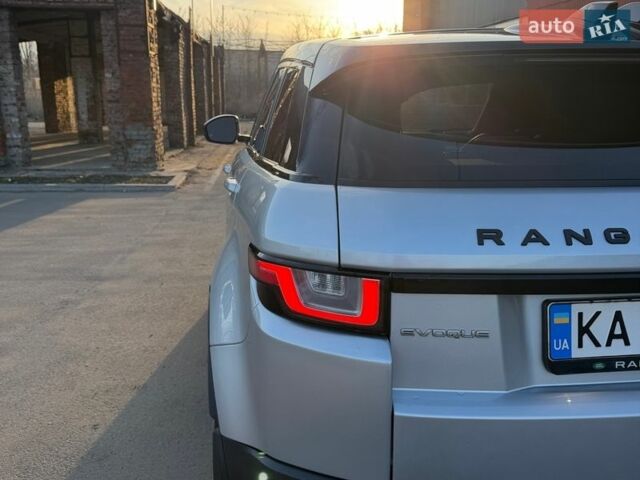 Сірий Ленд Ровер Рендж Ровер Евок, об'ємом двигуна 2 л та пробігом 88 тис. км за 20500 $, фото 4 на Automoto.ua