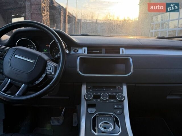 Сірий Ленд Ровер Рендж Ровер Евок, об'ємом двигуна 2 л та пробігом 88 тис. км за 20500 $, фото 19 на Automoto.ua