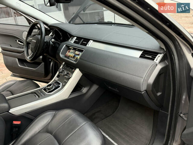 Сірий Ленд Ровер Рендж Ровер Евок, об'ємом двигуна 2 л та пробігом 98 тис. км за 22400 $, фото 33 на Automoto.ua