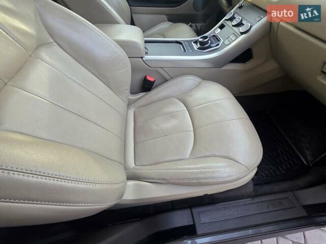 Серый Ленд Ровер Рендж Ровер Эвок, объемом двигателя 2 л и пробегом 149 тыс. км за 21950 $, фото 48 на Automoto.ua