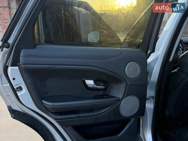 Сірий Ленд Ровер Рендж Ровер Евок, об'ємом двигуна 2 л та пробігом 88 тис. км за 20500 $, фото 15 на Automoto.ua