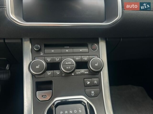 Сірий Ленд Ровер Рендж Ровер Евок, об'ємом двигуна 2 л та пробігом 160 тис. км за 15900 $, фото 10 на Automoto.ua