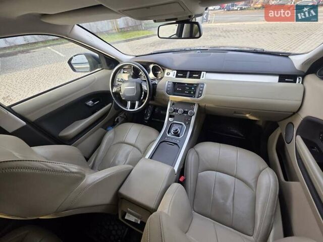 Серый Ленд Ровер Рендж Ровер Эвок, объемом двигателя 2 л и пробегом 149 тыс. км за 21950 $, фото 57 на Automoto.ua