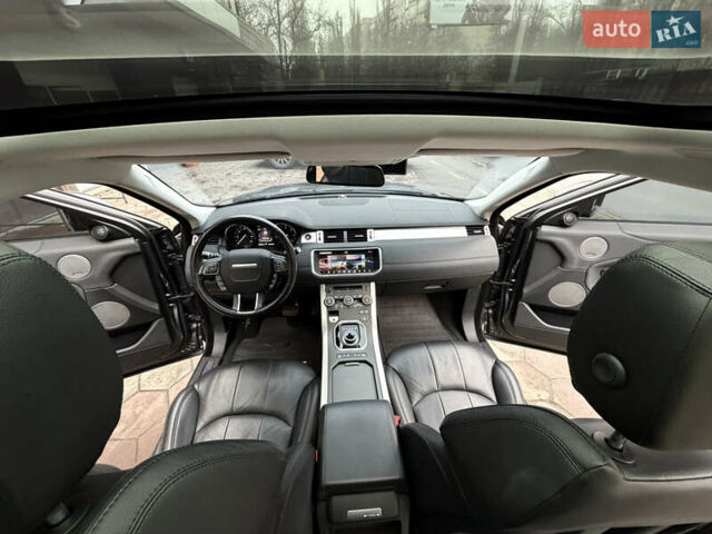 Сірий Ленд Ровер Рендж Ровер Евок, об'ємом двигуна 2 л та пробігом 98 тис. км за 22400 $, фото 80 на Automoto.ua