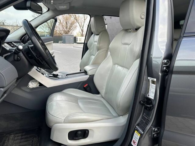 Сірий Ленд Ровер Рендж Ровер Евок, об'ємом двигуна 2 л та пробігом 90 тис. км за 21500 $, фото 6 на Automoto.ua