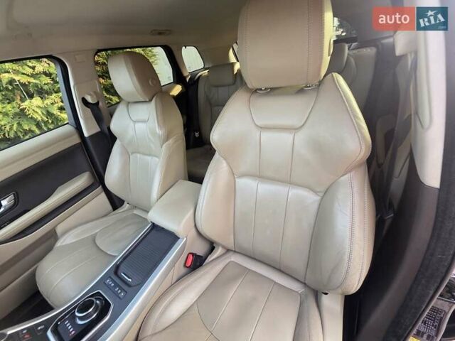 Серый Ленд Ровер Рендж Ровер Эвок, объемом двигателя 2 л и пробегом 149 тыс. км за 21950 $, фото 70 на Automoto.ua