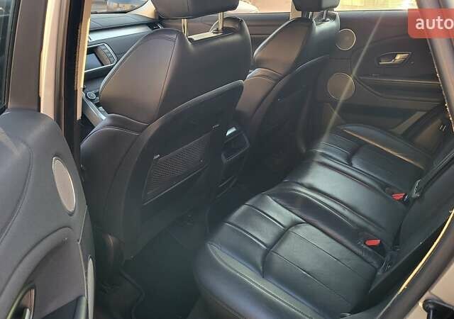 Серый Ленд Ровер Рендж Ровер Эвок, объемом двигателя 2 л и пробегом 242 тыс. км за 19999 $, фото 19 на Automoto.ua