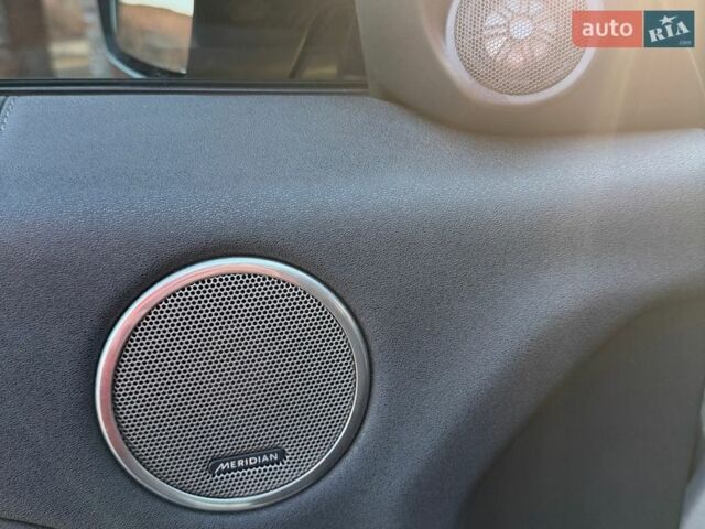 Сірий Ленд Ровер Рендж Ровер Евок, об'ємом двигуна 2 л та пробігом 88 тис. км за 20500 $, фото 22 на Automoto.ua