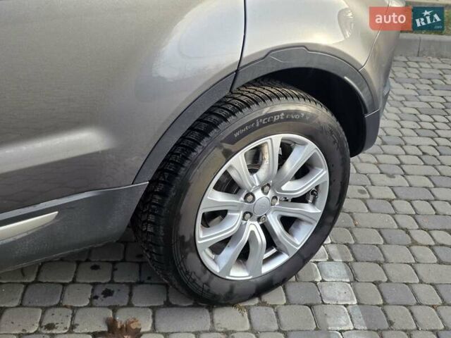 Серый Ленд Ровер Рендж Ровер Эвок, объемом двигателя 2 л и пробегом 149 тыс. км за 21950 $, фото 30 на Automoto.ua