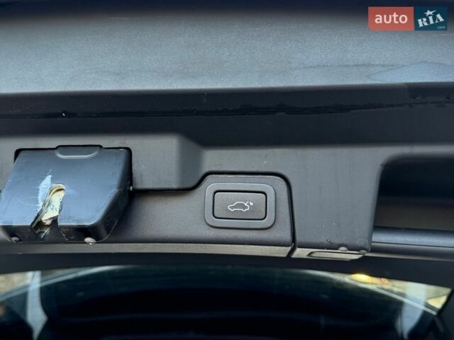 Сірий Ленд Ровер Рендж Ровер Евок, об'ємом двигуна 2 л та пробігом 88 тис. км за 20500 $, фото 33 на Automoto.ua