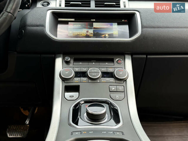 Сірий Ленд Ровер Рендж Ровер Евок, об'ємом двигуна 2 л та пробігом 98 тис. км за 22400 $, фото 26 на Automoto.ua