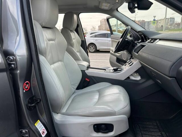 Сірий Ленд Ровер Рендж Ровер Евок, об'ємом двигуна 2 л та пробігом 90 тис. км за 21500 $, фото 15 на Automoto.ua