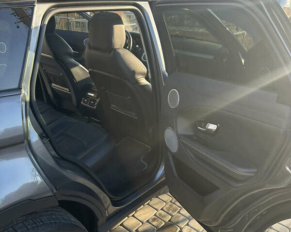 Серый Ленд Ровер Рендж Ровер Эвок, объемом двигателя 2 л и пробегом 125 тыс. км за 24000 $, фото 7 на Automoto.ua